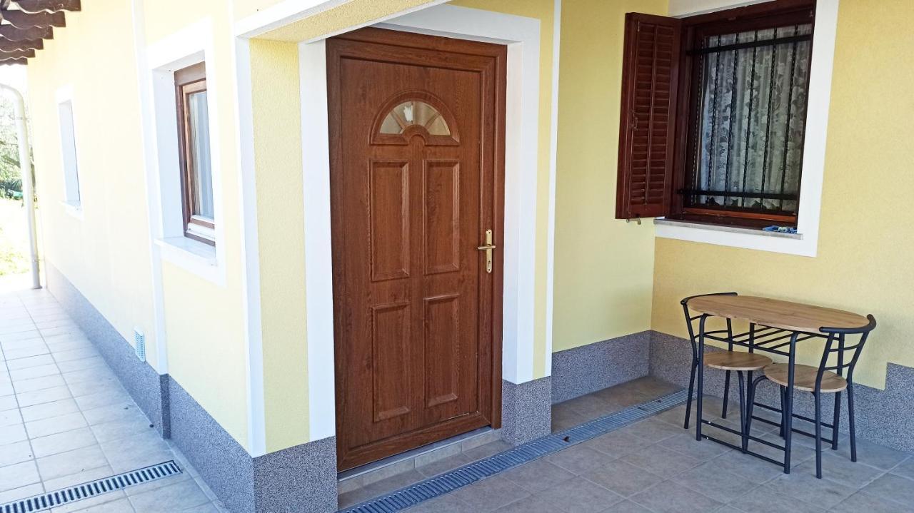 Apartma Montemoro Apartamento Ankaran Exterior foto
